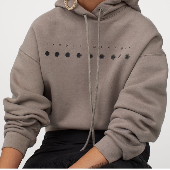 NWT Sandra Mansour H&M Printed Hoodie - Picture 2 of 4